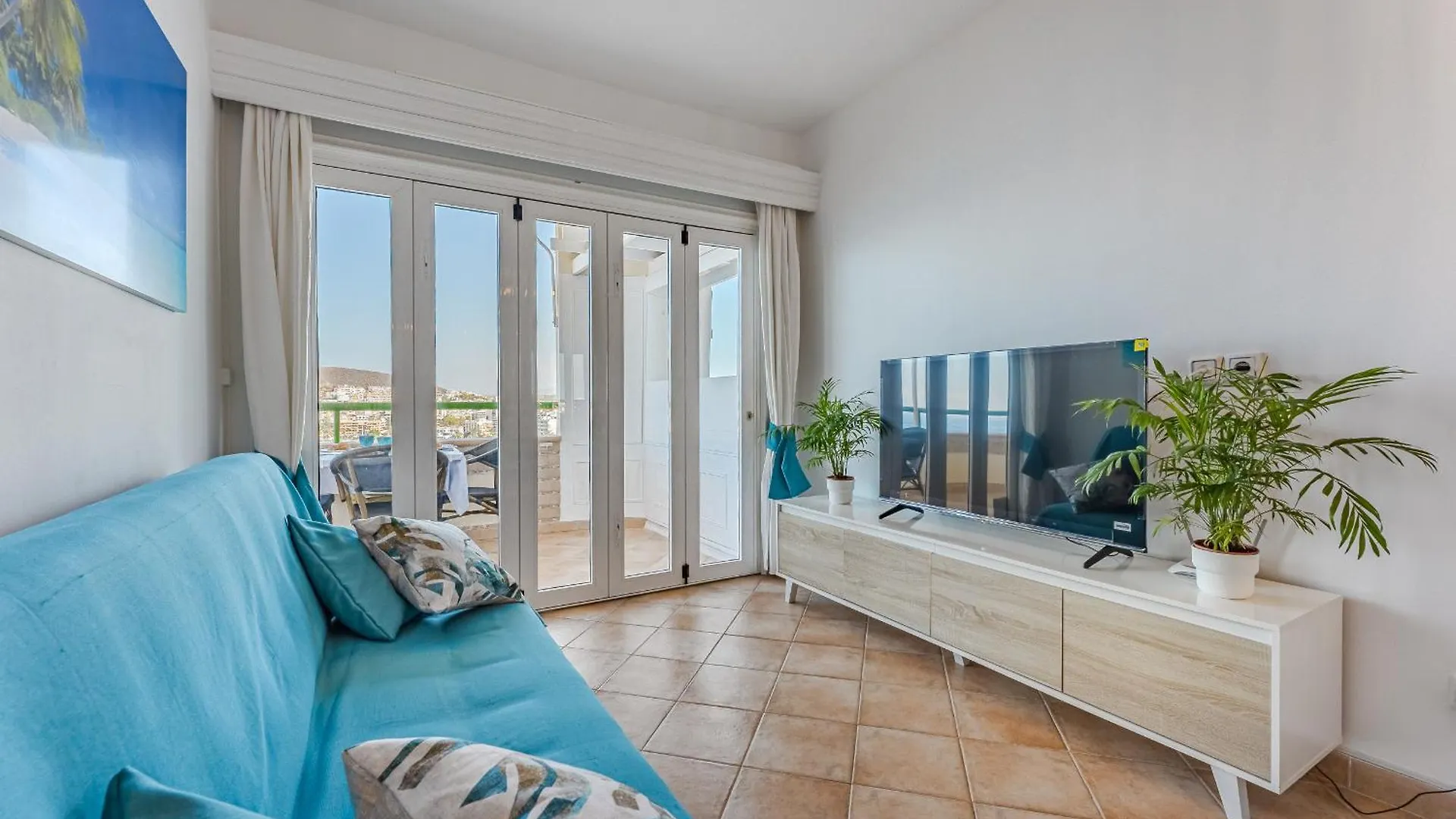 Ocean View - 1 Bedroom Apartment In Los Cristianos Arona  0*, Arona (Tenerife) Espanha