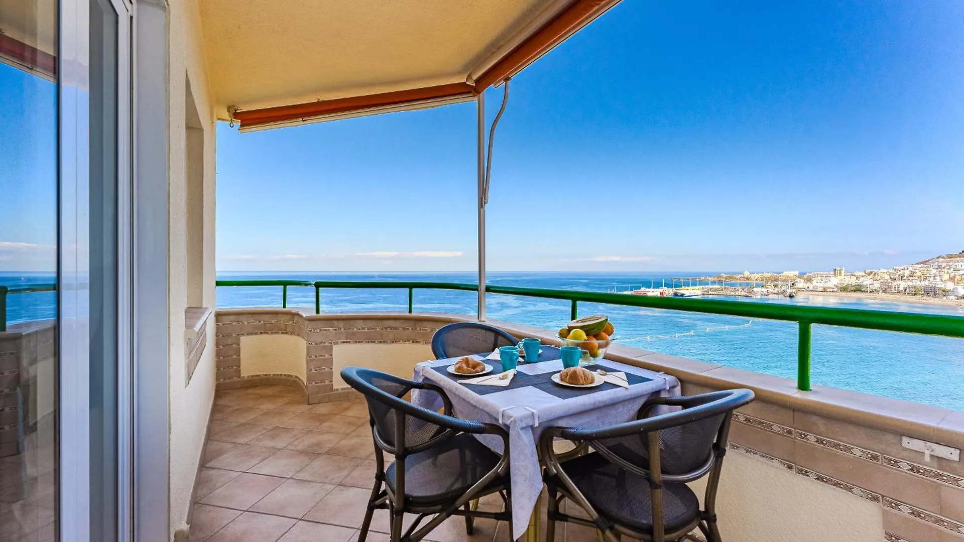 Ocean View - 1 Bedroom Apartment In Los Cristianos Arona  Arona (Tenerife)