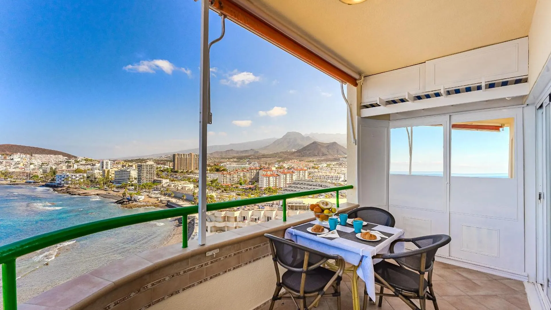 Ocean View - 1 Bedroom Apartment In Los Cristianos location